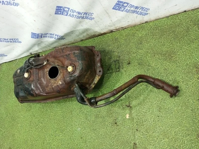 Бензобак Mitsubishi Pajero Sport 1999 MR432106 ВНЕДОРОЖНИК 3.0 6G72