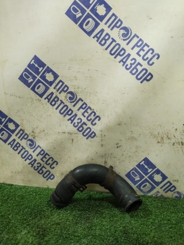 Патрубок системы охлаждения Kia Rio 2 2009 2547226001 ХЭТЧБЕК 1.4 G4EE