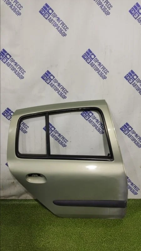 Дверь Renault Symbol 2002 7751472477 СЕДАН 1.4 K7JA700, задняя правая