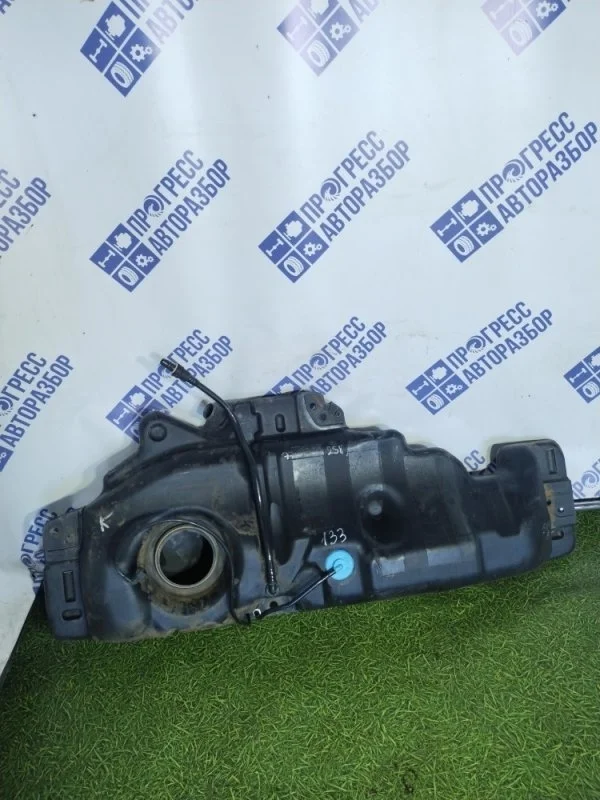 Бензобак Renault Symbol 2002 172033201R СЕДАН 1.4 K7JA700