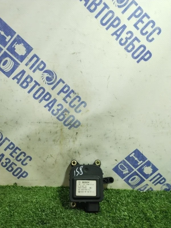 Сервопривод заслонки печки Audi A6 1997 4B1820511D СЕДАН 2.8 ACK