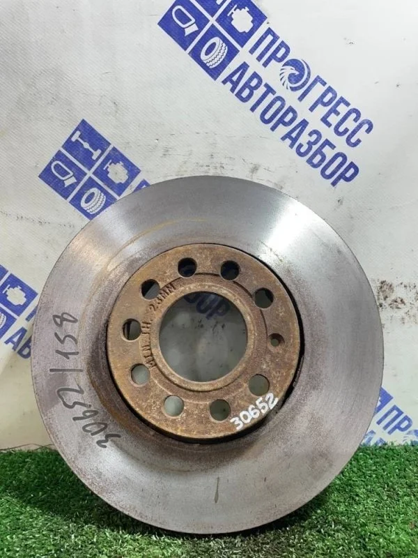 Тормозной диск Audi A6 1997 8E0615301Q СЕДАН 2.8 ACK, передний левый