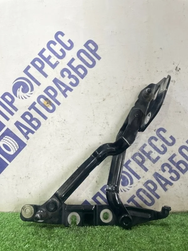 Петли багажника Audi A6 1997 4B5827301 СЕДАН 2.8 ACK, левые