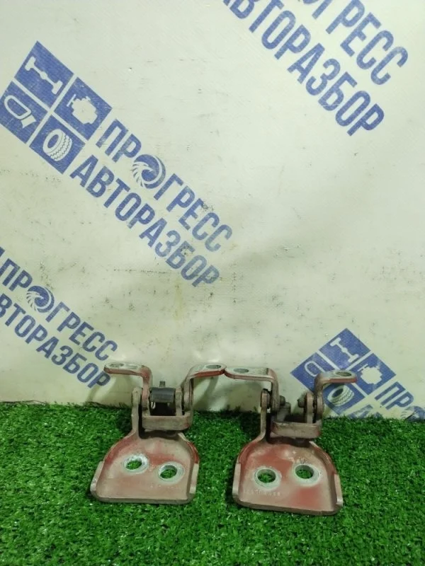 Петля двери Ford Fusion 2006 1518390 ХЭТЧБЕК 1.6 FYJA, передняя правая