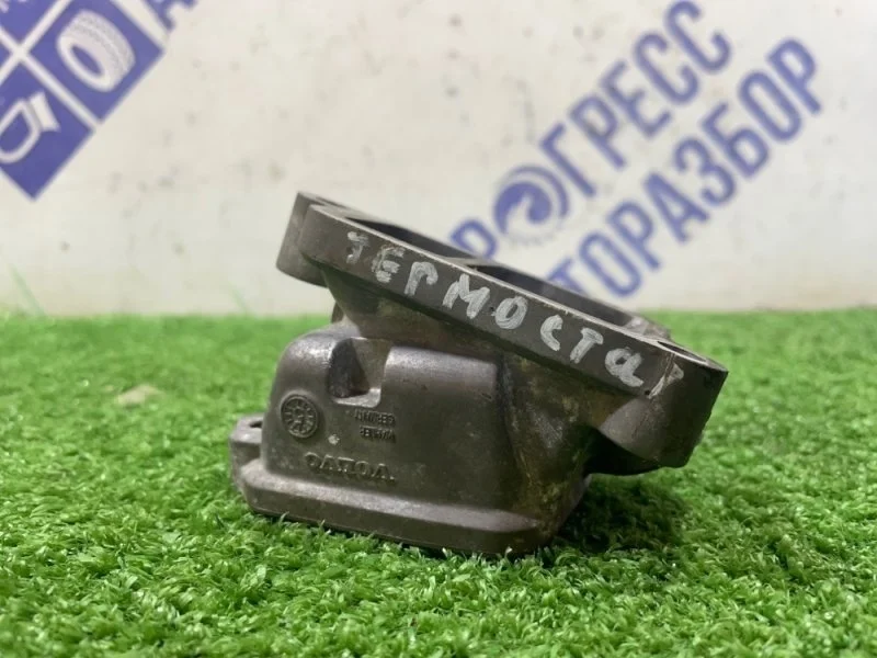 Корпус термостата Volvo Xc 90 2006 31293700 КРОССОВЕР 2.5 B5254T2