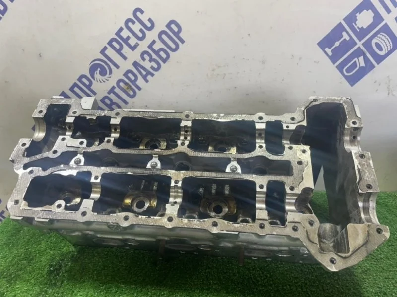 Головка блока цилиндров (ГБЦ) Mercedes-Benz S350 W221 A6420101221