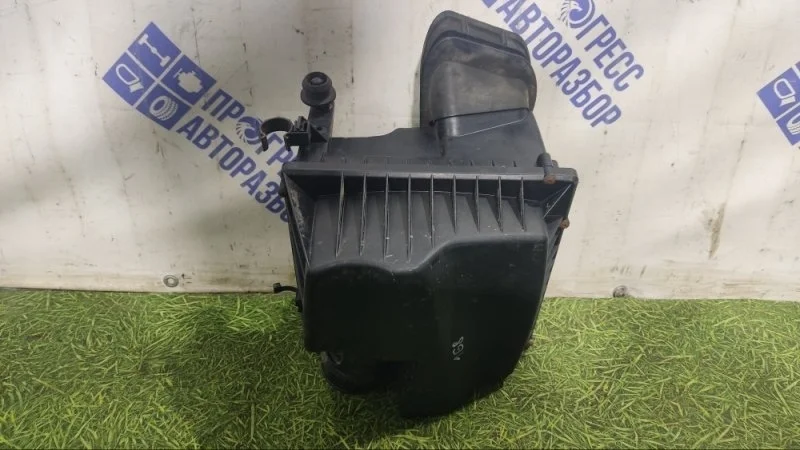 Корпус воздушного фильтра Chevrolet Cruze 2012 13301778 СЕДАН 1.6 F16D3 (LXT)