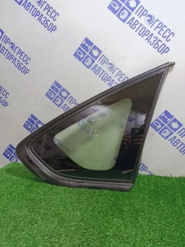 Стекло форточка боковое Nissan Teana J32 2008 83300JN20B СЕДАН 3.5 VQ35DE, заднее правое