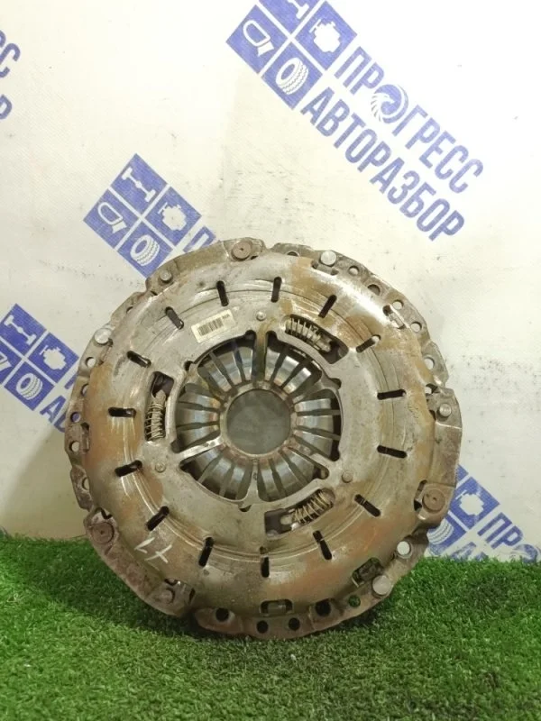 Корзина сцепления Bmw E91 2006 21207575556 УНИВЕРСАЛ 2.0 ДИЗЕЛЬ M47N2