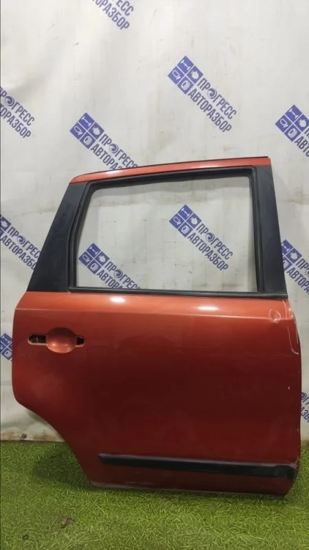 Дверь Nissan Note 2006 H21009U0M0 ХЭТЧБЕК 1.4 CR14DE, задняя правая