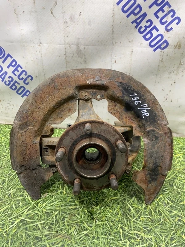 Поворотный кулак Volvo S40 2008 30760281 СЕДАН 2.4 B5244S, передний правый