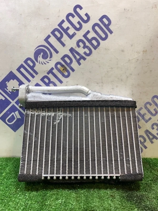 Радиатор печки Land Rover Range Rover Iii 2002 641183855629 ВНЕДОРОЖНИК 4.4 M62 B44 V8
