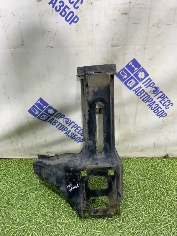 Передняя панель (Телевизор) Land Rover Range Rover Iii 2002 DHU000181 ВНЕДОРОЖНИК 4.4 M62 B44 V8, передняя правая