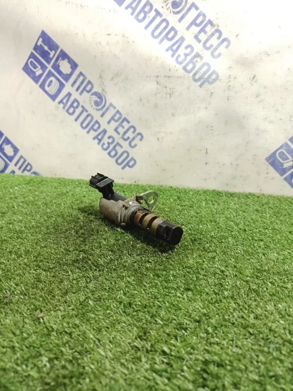 Клапан VVT-i Toyota Corolla 2004 1533022030 УНИВЕРСАЛ 1.6 3ZZFE