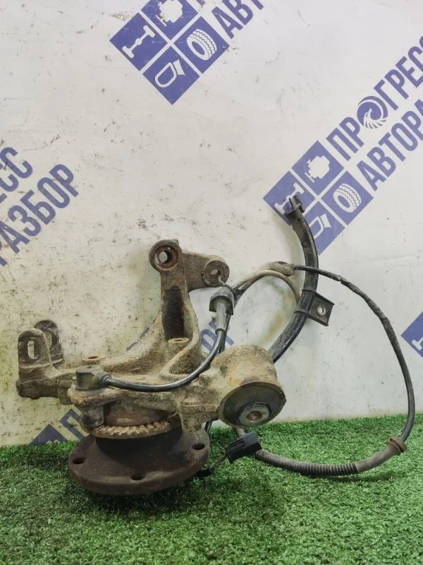 Ступица Audi A4 B6 2002 8E0598611B СЕДАН 1.8 BFB, задняя правая