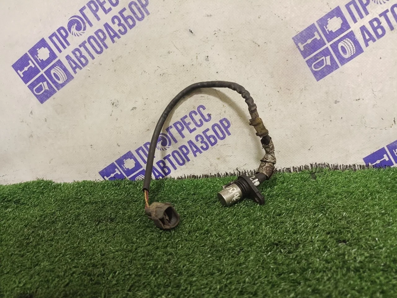 Датчик положения коленвала Toyota Avensis 2001 9091905030 УНИВЕРСАЛ 1.8 1ZZFE