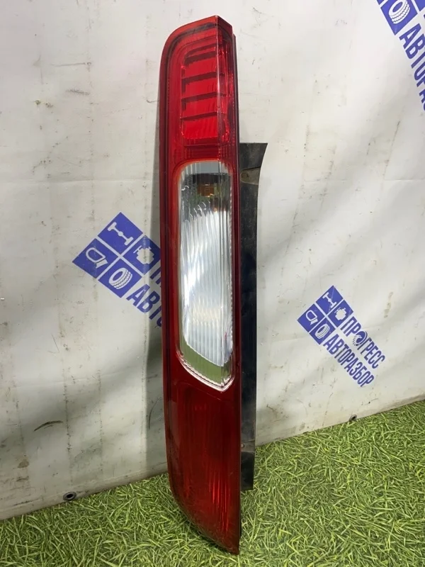 Фонарь Ford Focus 2 2007 1420451 ХЭТЧБЕК 1.8 QQDB, задний левый