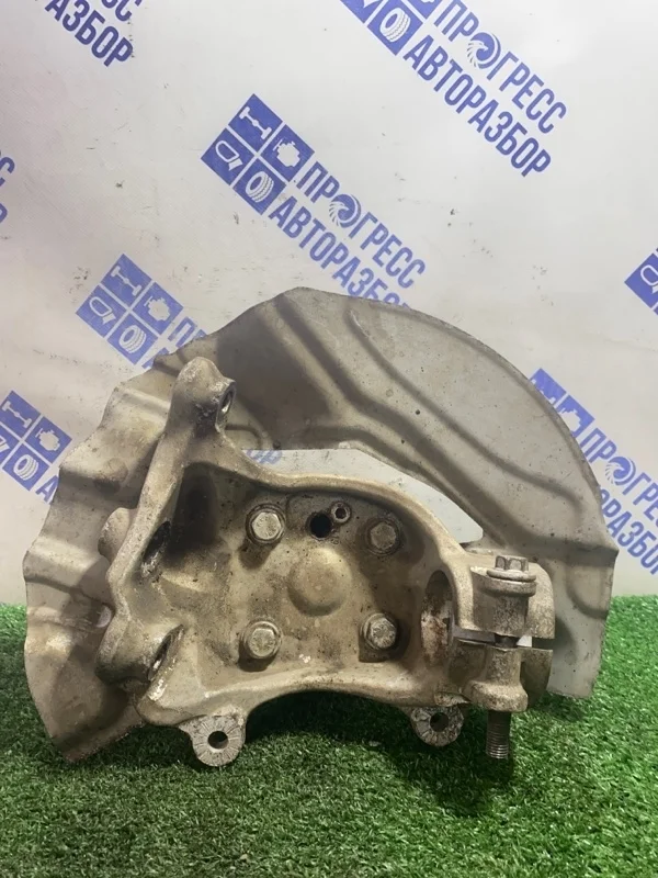 Кулак поворотный Bmw 750I 2007 31216753462 СЕДАН 4.8 N62B48B, передний правый