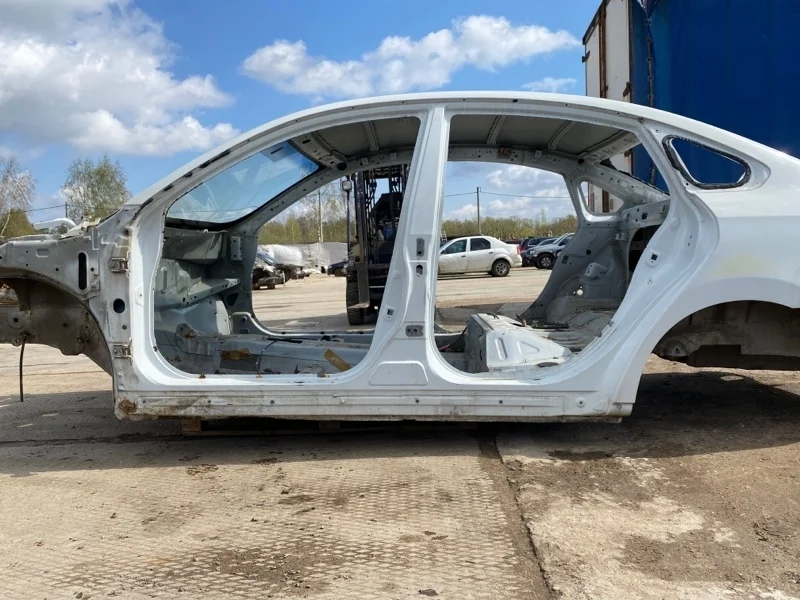Порог Nissan Almera G15 2014 760214AA8A СЕДАН 1.6 K4M, левый