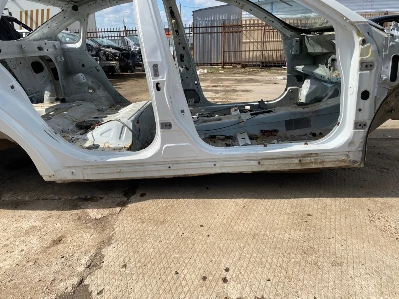 Порог Nissan Almera G15 2014 760204AA8A СЕДАН 1.6 K4M, правый