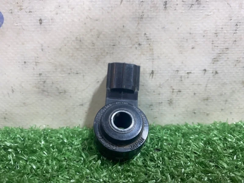 Датчик детонации Toyota Mark X 2009 1710001052 СЕДАН 2.5 4GR