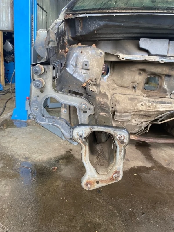 Лонжерон Ford C-Max 2003 1794965 УНИВЕРСАЛ 1.8 CSDB, передний правый