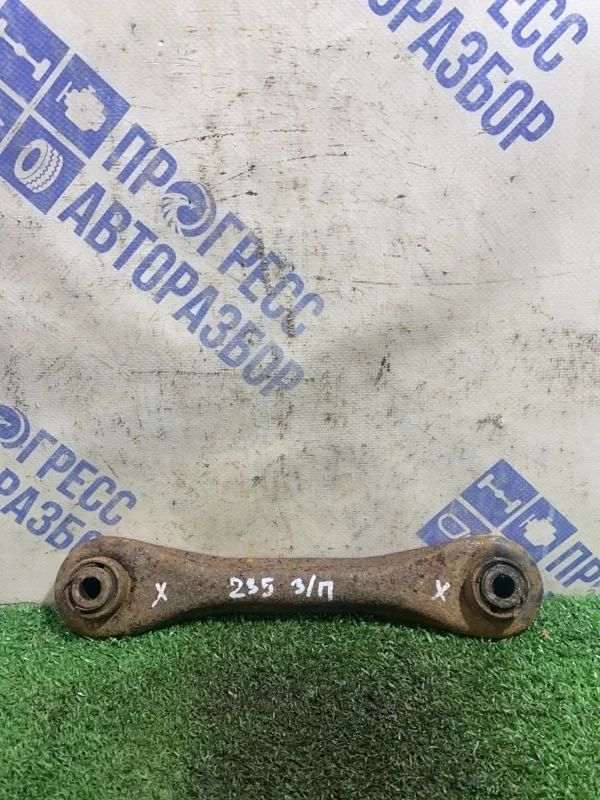 Рычаг подвески Ford C-Max 2003 1061668 УНИВЕРСАЛ 1.8 CSDB, задний правый