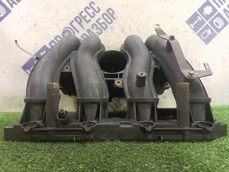Впускной коллектор Mercedes-Benz Clk 230 Kompressor 1997 1111402201 КУПЕ 2.3 M111E23