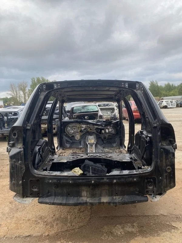 Задняя панель кузова Volkswagen Touareg 2004 7L6813303C КРОССОВЕР 3.2 BMV