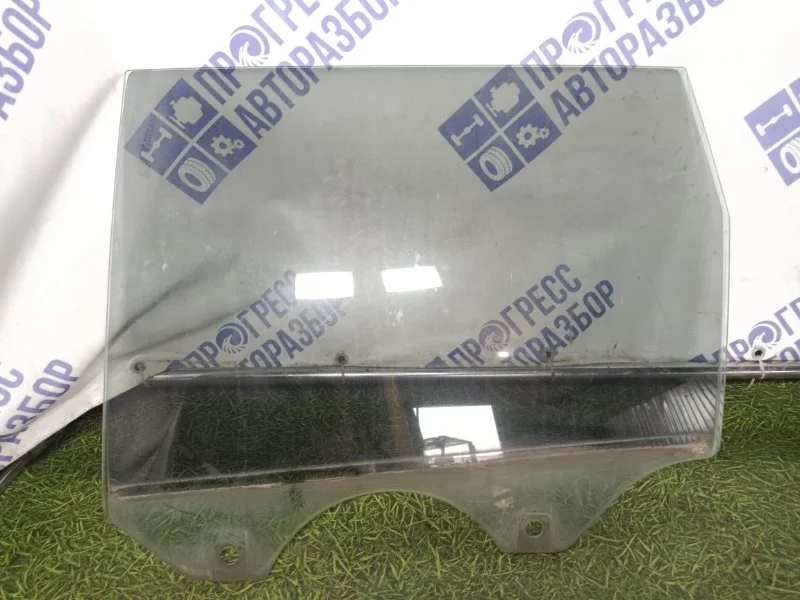 Стекло двери Volkswagen Touareg 2004 7L0845205D КРОССОВЕР 3.2 BMV, заднее левое