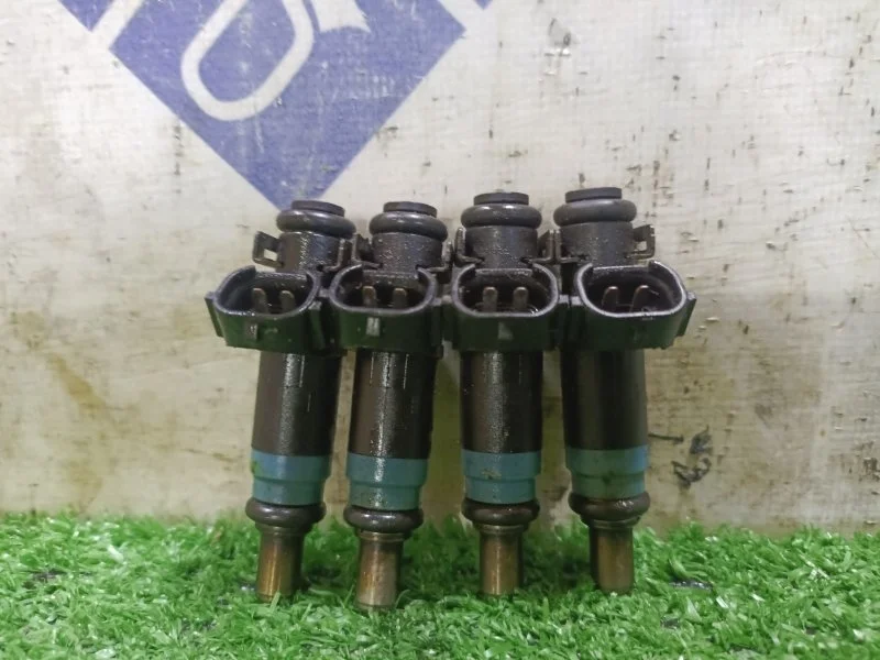 Форсунка Audi A4 B6 2001 06B133551K СЕДАН 2.0 ALT