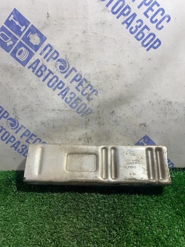 Крепление бампера Audi A4 B6 2001 8E0807331B СЕДАН 2.0 ALT, заднее левое