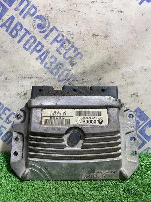Блок управления двигателем Renault Megane 2 2006 8200509552 УНИВЕРСАЛ 1.6 K4MD812