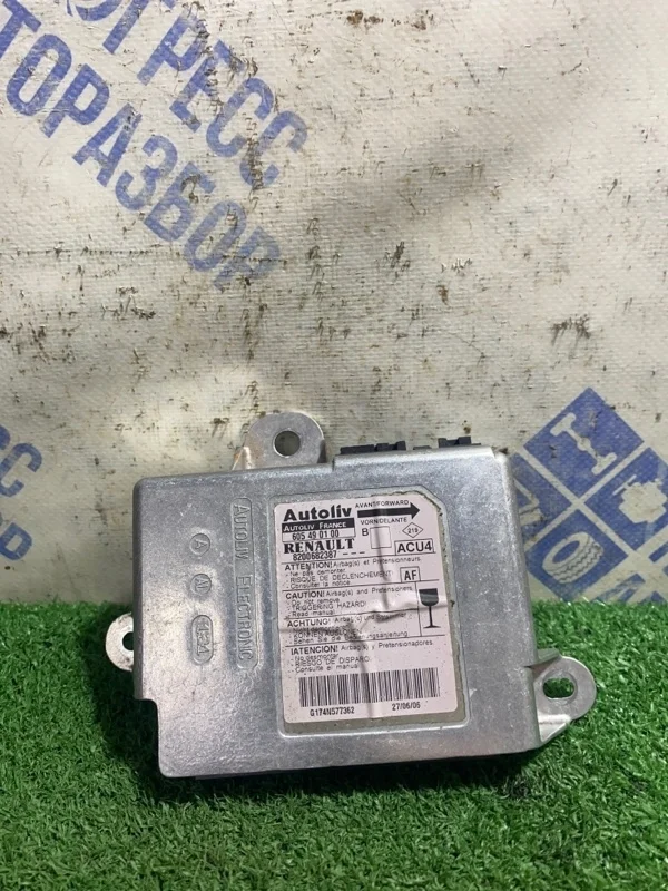 Блок управления airbag Renault Megane 2 2006 8200682387 УНИВЕРСАЛ 1.6 K4MD812