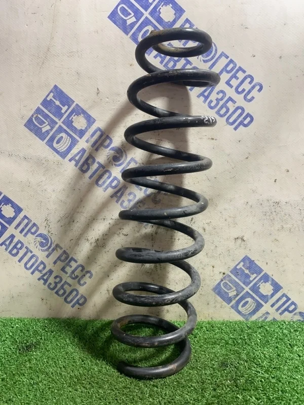 Пружина подвески Renault Megane 2 2006 8200309931 УНИВЕРСАЛ 1.6 K4MD812, задняя правая