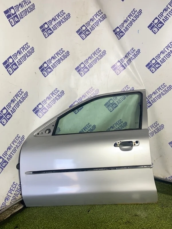 Дверь Ford Mondeo 2 1998 1043421 ЛИФТБЭК 1.8 RKB, передняя левая