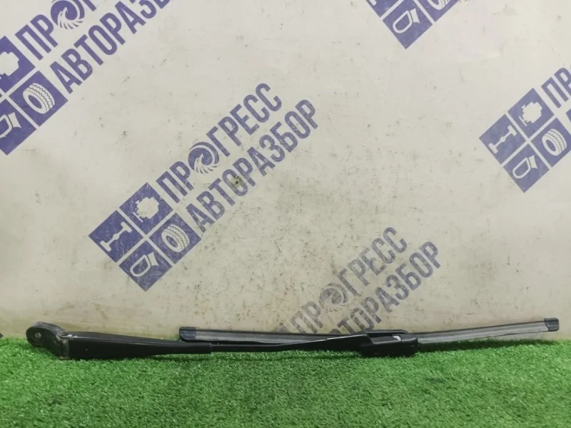 Поводок стеклоочистителей Skoda Fabia 2012 5J1955409C ХЭТЧБЕК 1.6 CFN, передний левый
