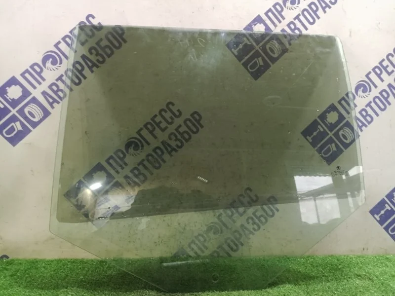 Стекло двери Skoda Fabia 2012 5J6845205K ХЭТЧБЕК 1.6 CFN, заднее левое