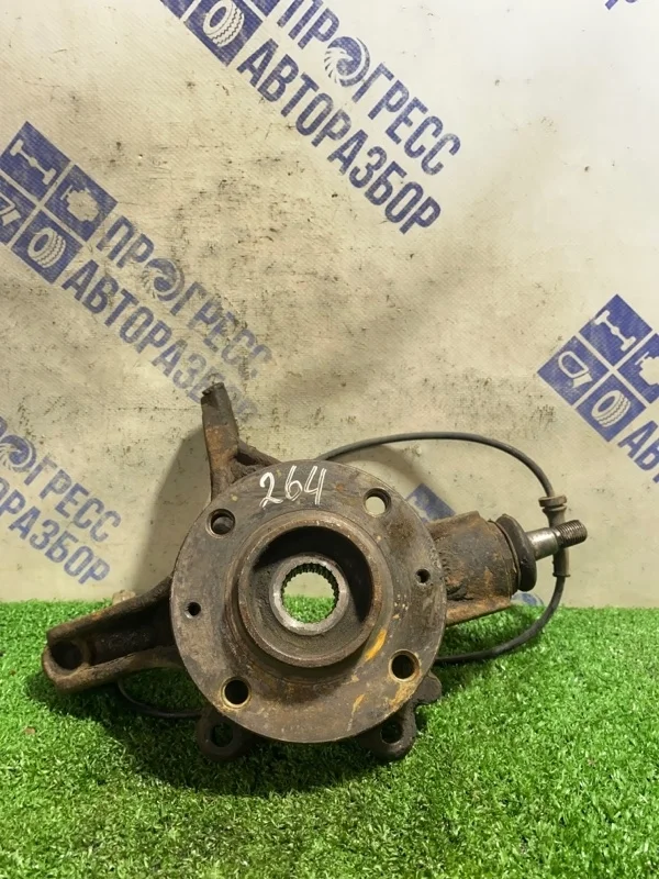 Поворотный кулак Peugeot 308 2008 364696 ХЭТЧБЕК 1.6 EP6