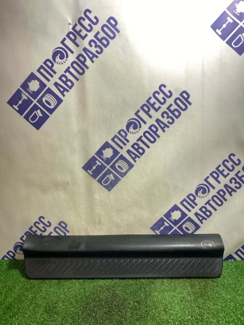 Накладка порога Mazda 3 Bk 2006 BP4K68720 ХЭТЧБЕК 1.6 Z6, передняя левая