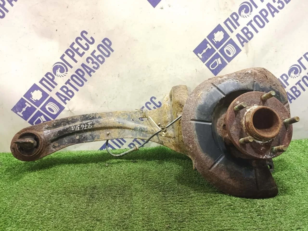 Поворотный кулак Mazda 3 Bk 2006 BP4K28200H ХЭТЧБЕК 1.6 Z6, задний правый