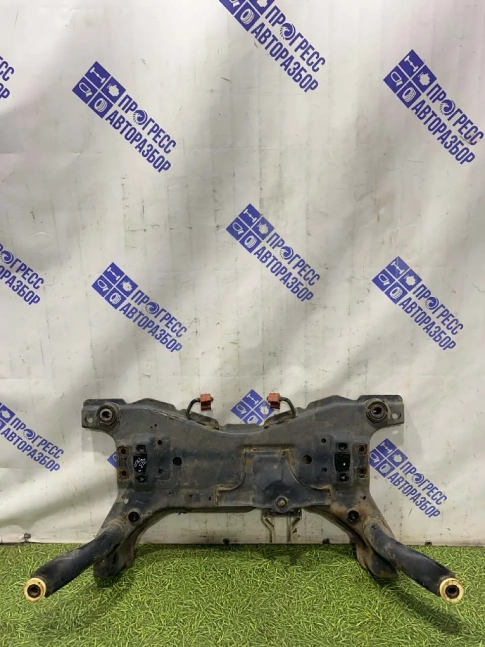 Подрамник Ford Focus 2+ 2009 1734687 ХЭТЧБЕК 1.6 SHDA, передний