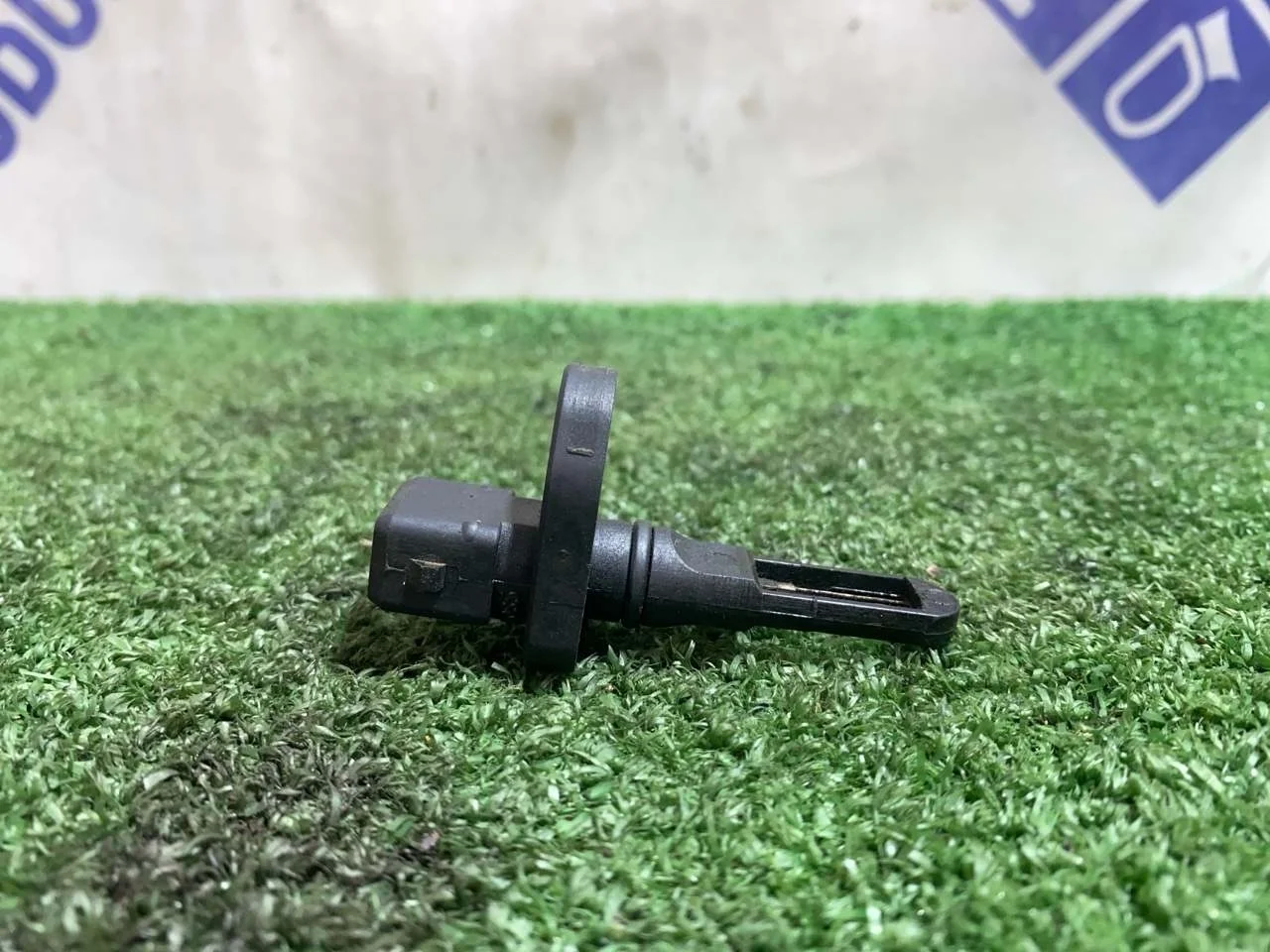 Датчик температуры Audi A6 1998 4B0820535A СЕДАН 2.4 AGA
