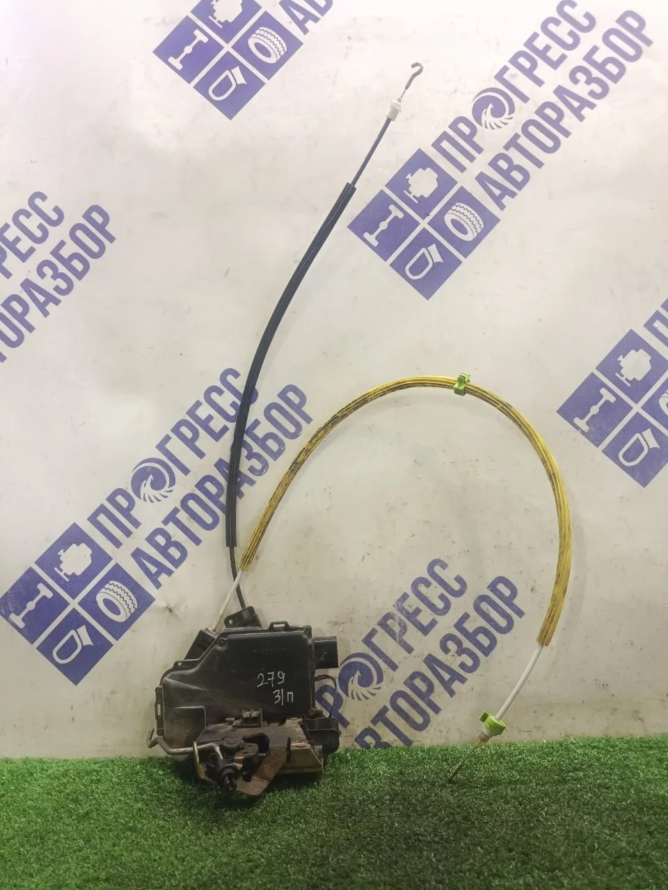 Замок двери Audi A6 1998 4B0839015G СЕДАН 2.4 AGA, задний правый