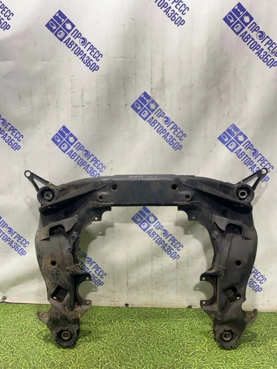 Подрамник Audi A6 1998 4B0399313 СЕДАН 2.4 AGA, передний