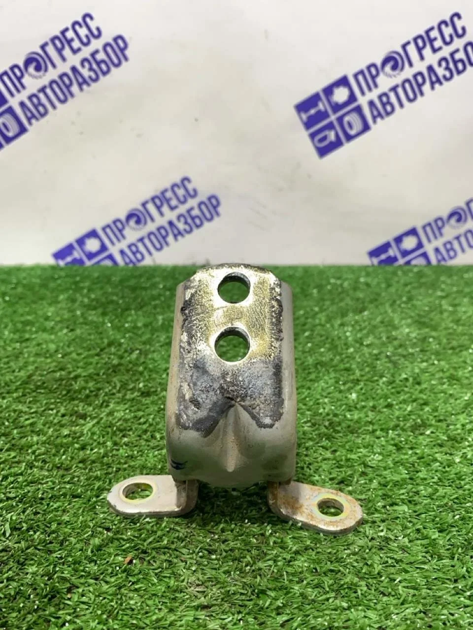 Петля двери Nissan Tiida 2004 82421ED01A ХЭТЧБЕК HR15DE, задняя левая