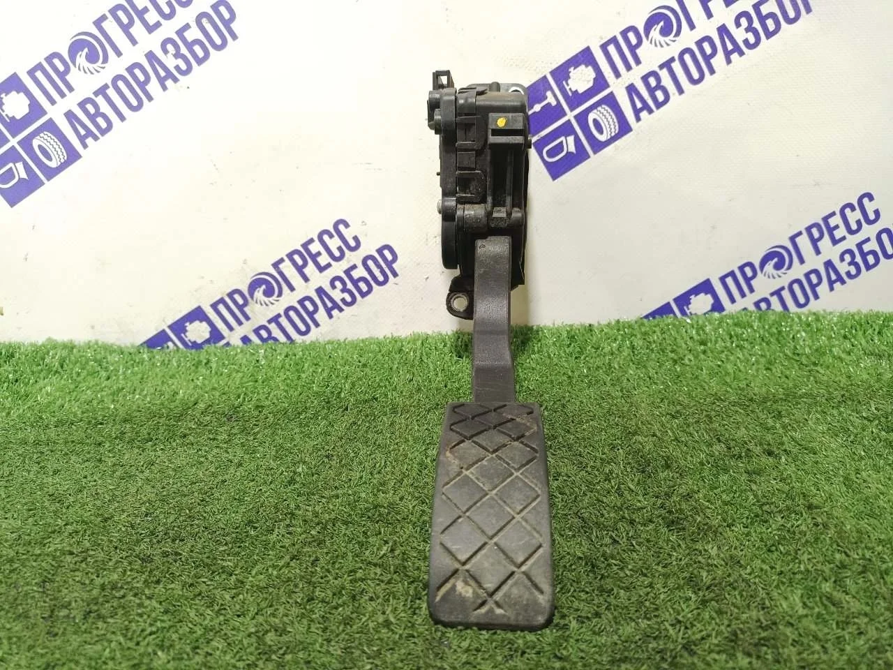 Педаль газа Skoda Fabia 2007 6Q1721503C ХЭТЧБЕК 1.2 BME