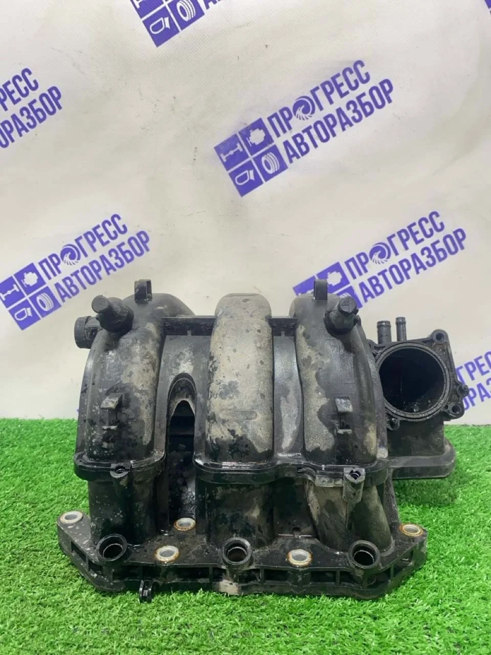 Впускной коллектор Skoda Fabia 2007 03E129711D ХЭТЧБЕК 1.2 BME