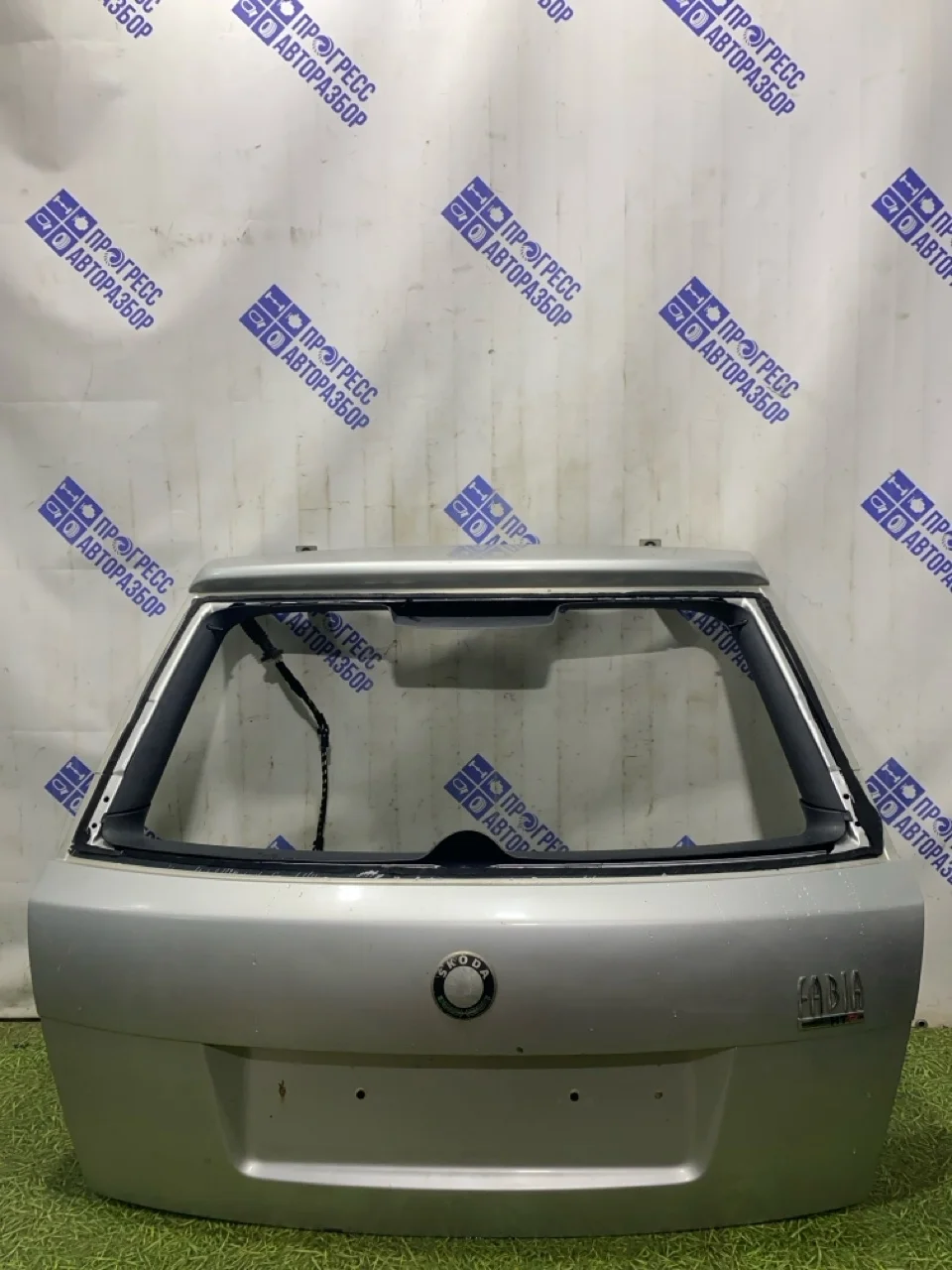 Крышка багажника Skoda Fabia 2007 6Y0827025 ХЭТЧБЕК 1.2 BME