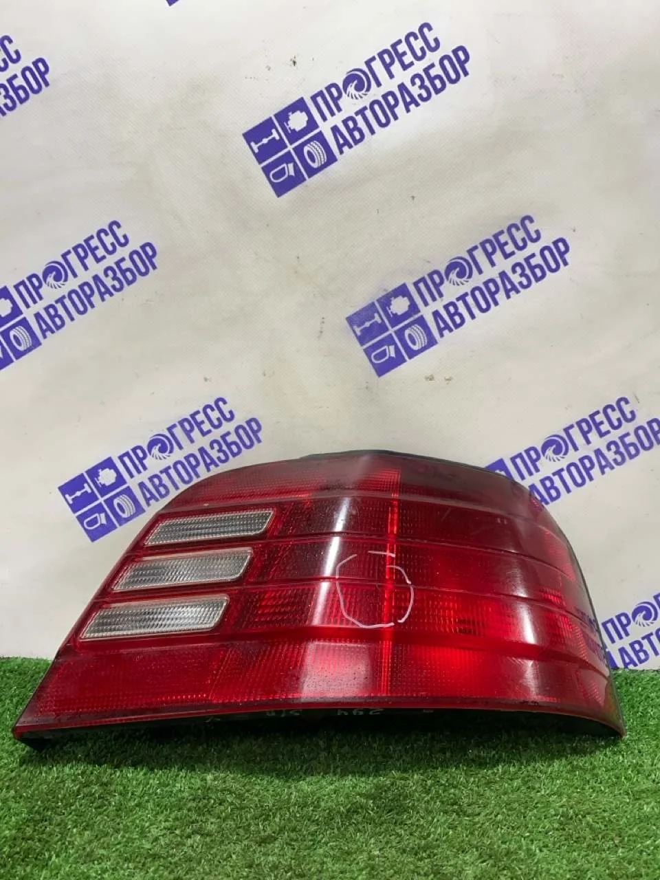 Фонарь Mitsubishi Galant 2002 MR972848 СЕДАН 2.4 4G64, задний правый